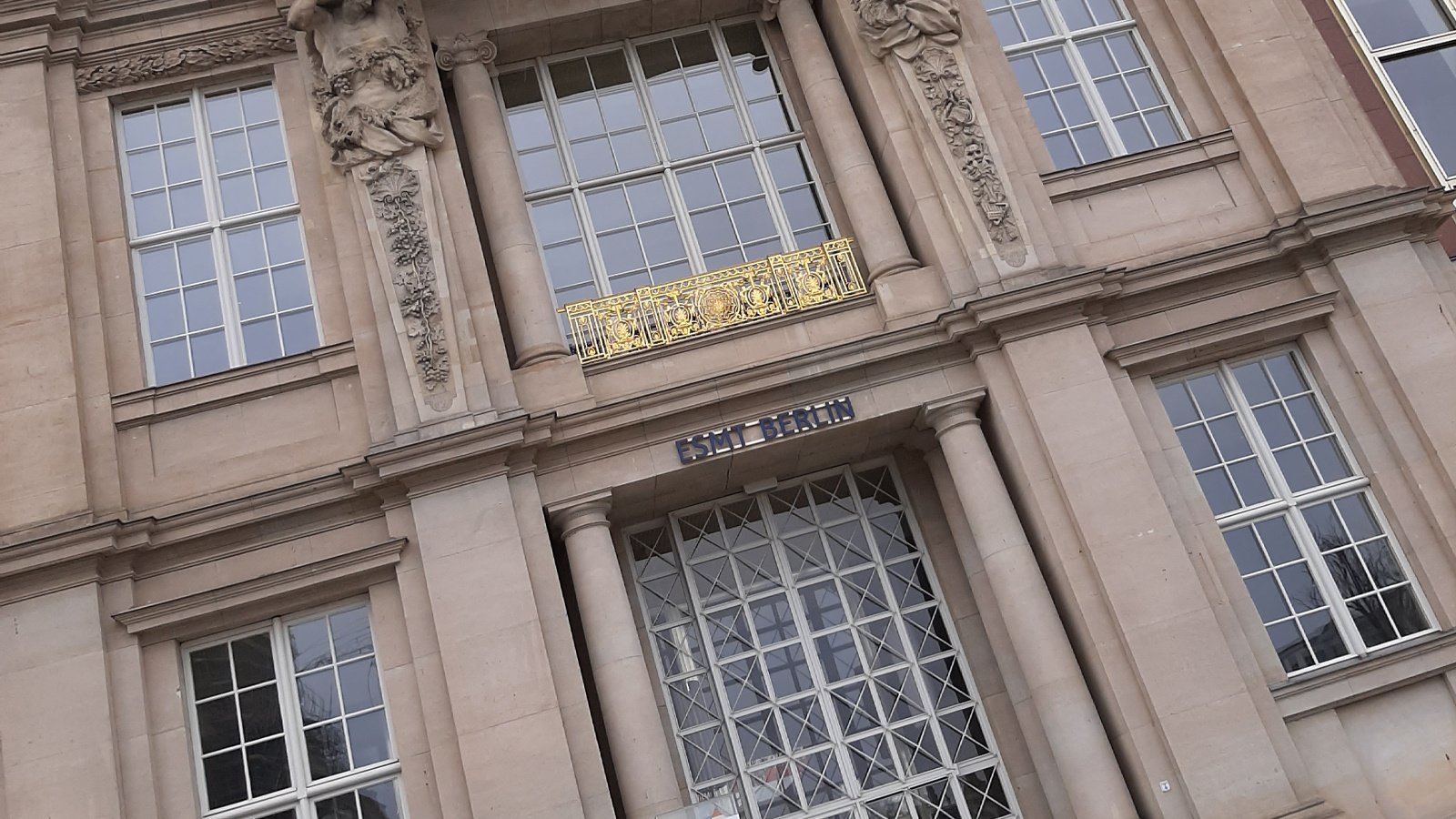 ESMT_BUILDING_BLUESKY_EDUCATION